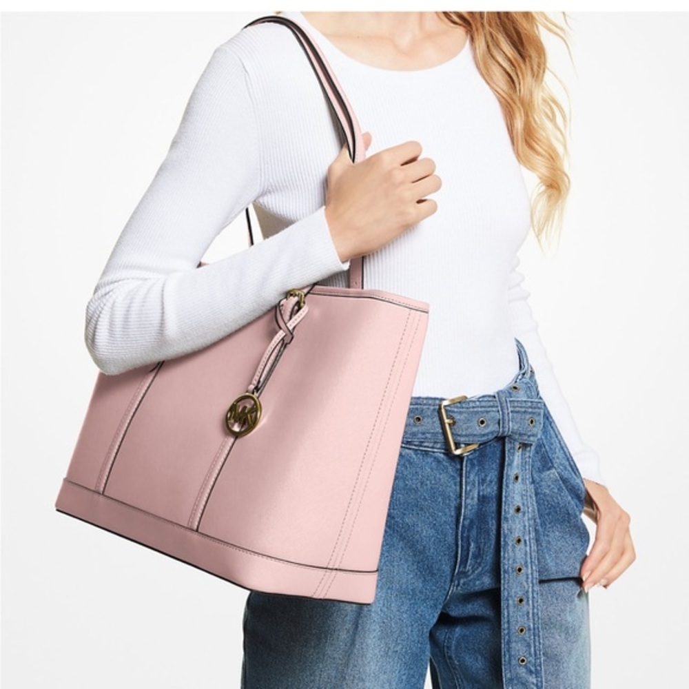 Michael Kors Jet Set Travel Powder Blush Leather Tote Bag with Elegant Design